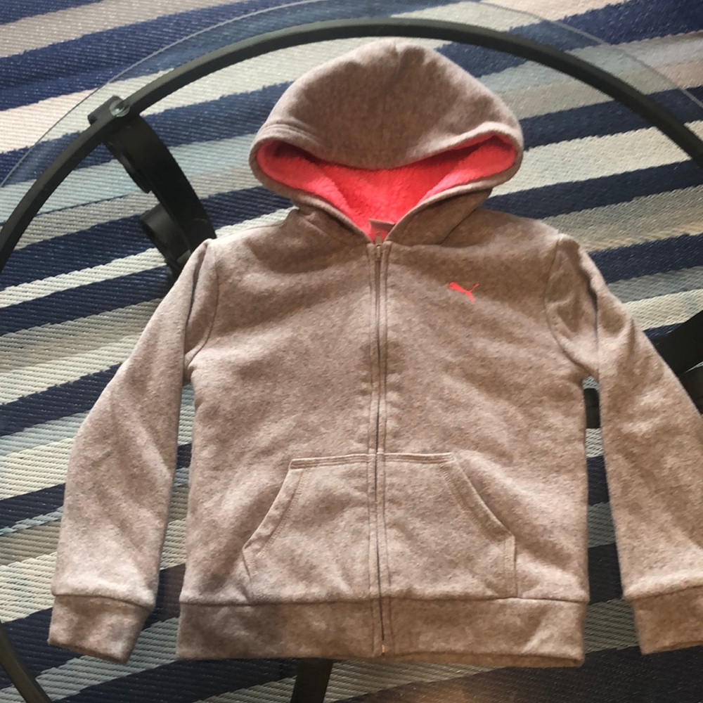 Puma girl size 6